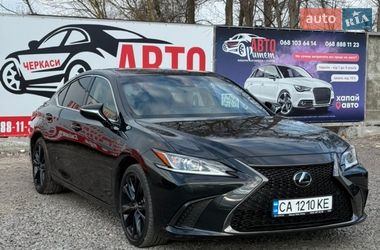 Lexus ES  2023
