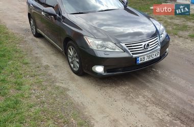 Lexus ES  2011