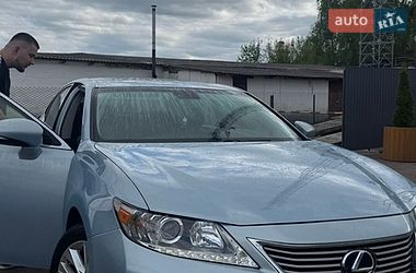 Lexus ES  2012