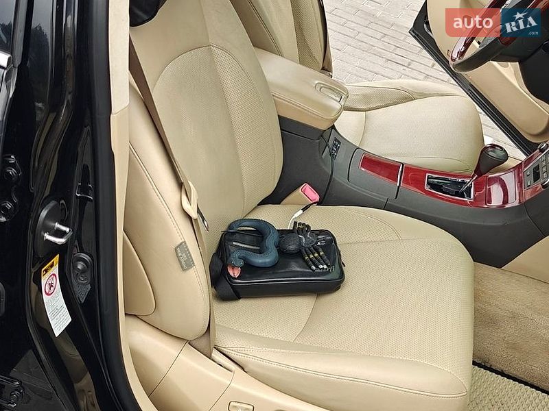 Седан Lexus ES 2008 в Киеве