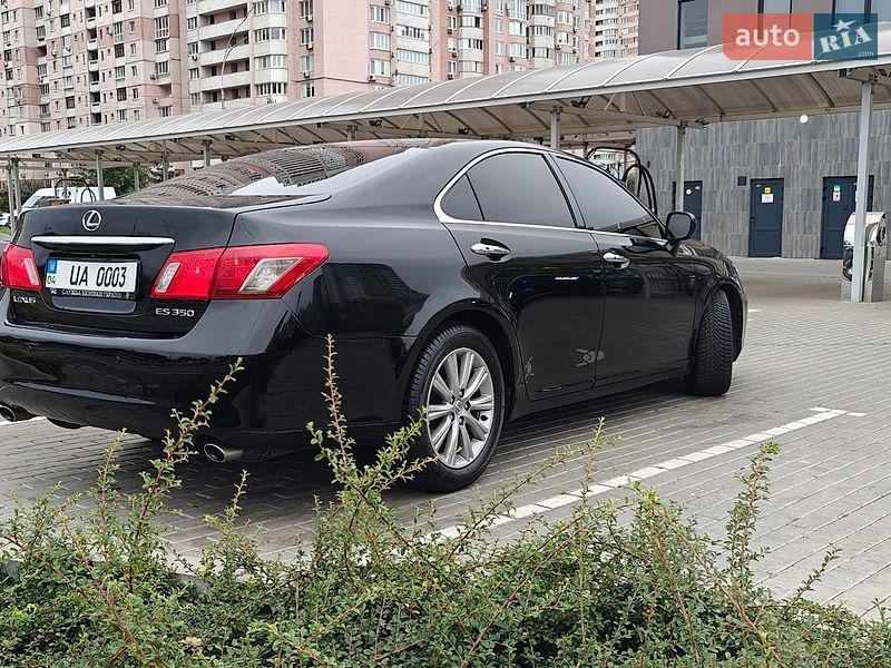 Седан Lexus ES 2008 в Киеве