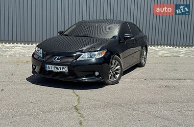 Lexus ES  2013