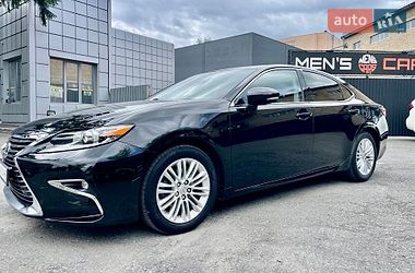Lexus ES  2016