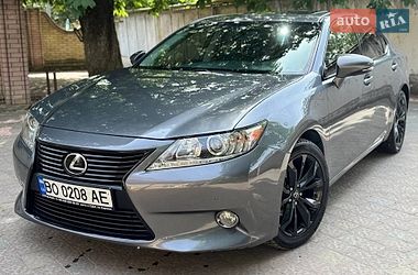 Седан Lexus ES 2012 в Тернополі