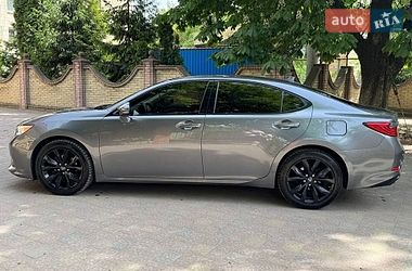 Седан Lexus ES 2012 в Тернополі