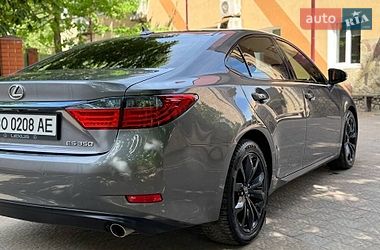Седан Lexus ES 2012 в Тернополі
