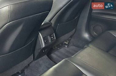 Седан Lexus ES 2012 в Тернополі