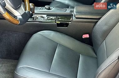 Седан Lexus ES 2012 в Тернополі