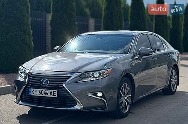 Lexus ES  2016
