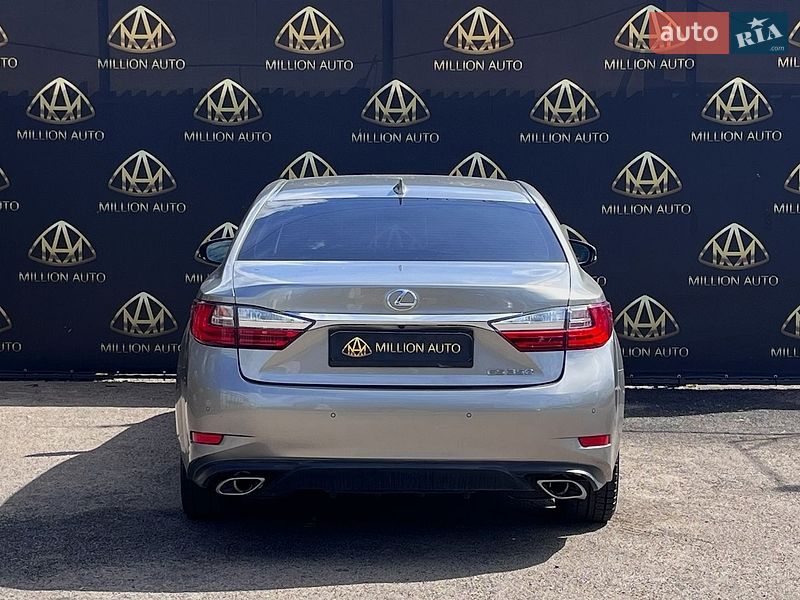 Седан Lexus ES 2018 в Києві фото 5 Седан Lexus ES 2018 в Києві