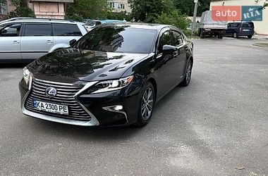 Lexus ES 2016