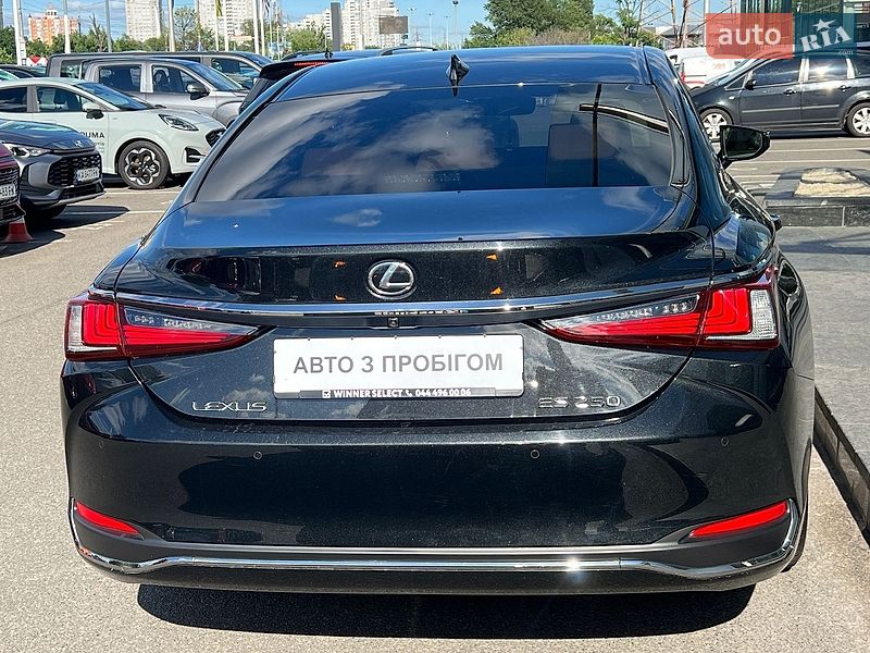 Седан Lexus ES 2023 в Киеве фото 5 Седан Lexus ES 2023 в Киеве