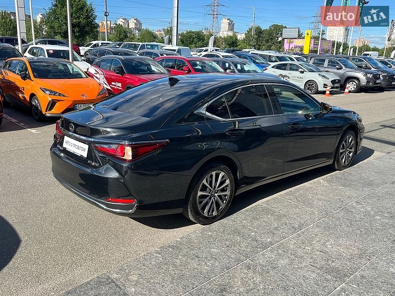 Седан Lexus ES 2023 в Киеве фото 6 Седан Lexus ES 2023 в Киеве
