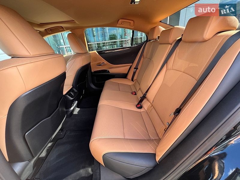 Седан Lexus ES 2023 в Киеве фото 16 Седан Lexus ES 2023 в Киеве