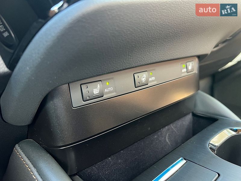 Седан Lexus ES 2023 в Киеве фото 41 Седан Lexus ES 2023 в Киеве