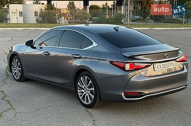 Седан Lexus ES 2019 в Харкові фото 3 Седан Lexus ES 2019 в Харкові