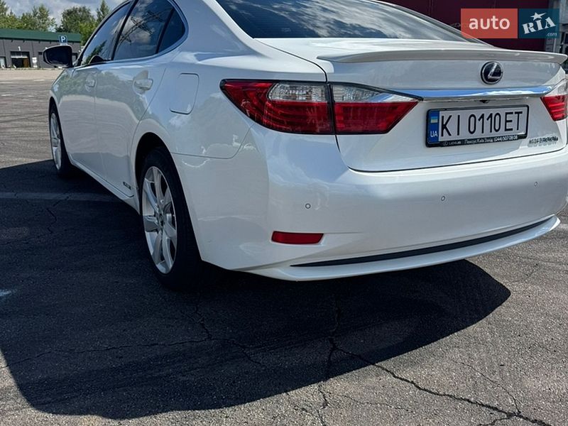 Lexus ES 2012