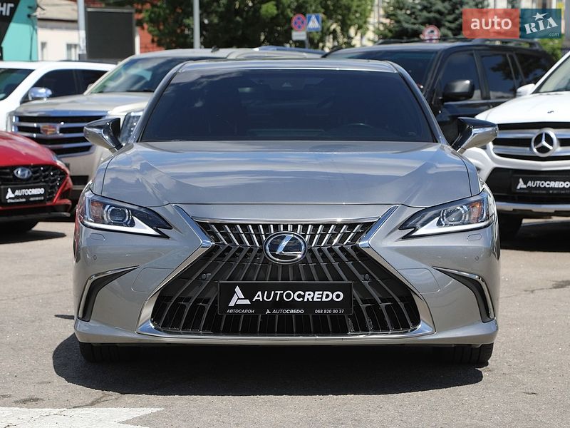 Седан Lexus ES 2023 в Харкові