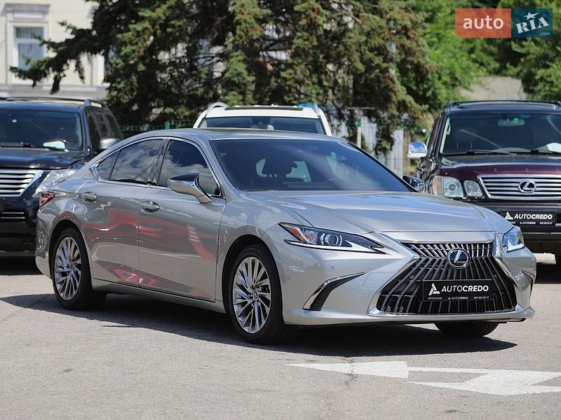 Седан Lexus ES 2023 в Харкові