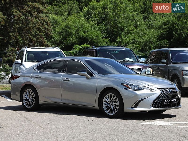 Седан Lexus ES 2023 в Харкові