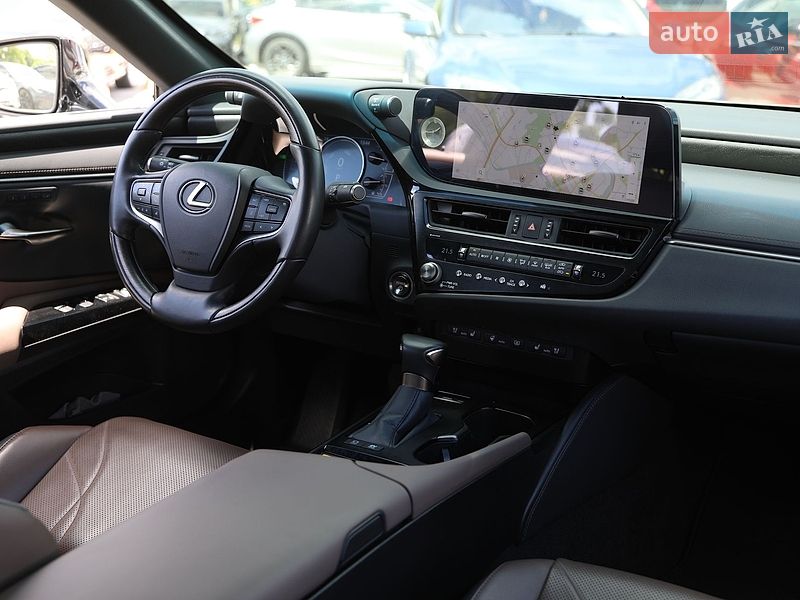 Седан Lexus ES 2023 в Харкові