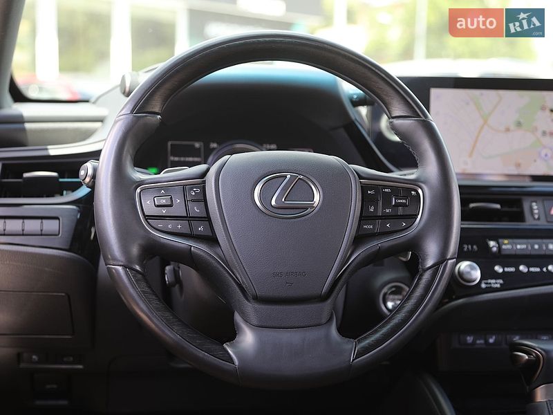 Седан Lexus ES 2023 в Харкові