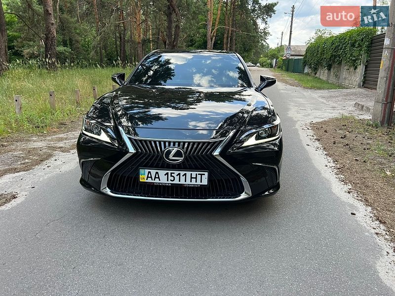 Lexus ES 2018