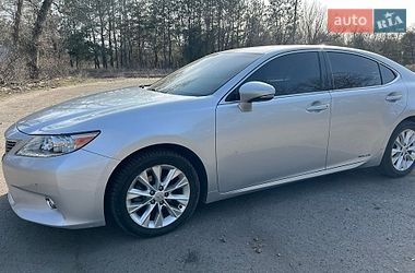 Lexus ES  2012