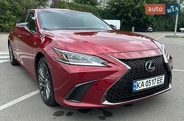 Lexus ES  2019
