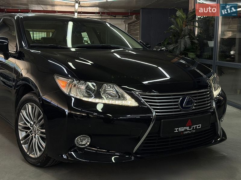 Седан Lexus ES 2015 в Одесі фото 4 Седан Lexus ES 2015 в Одесі