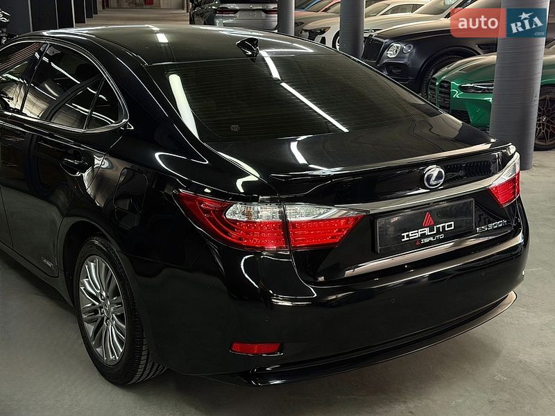 Седан Lexus ES 2015 в Одесі фото 12 Седан Lexus ES 2015 в Одесі