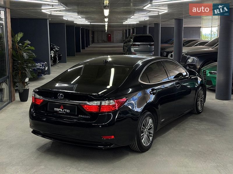 Седан Lexus ES 2015 в Одесі фото 15 Седан Lexus ES 2015 в Одесі