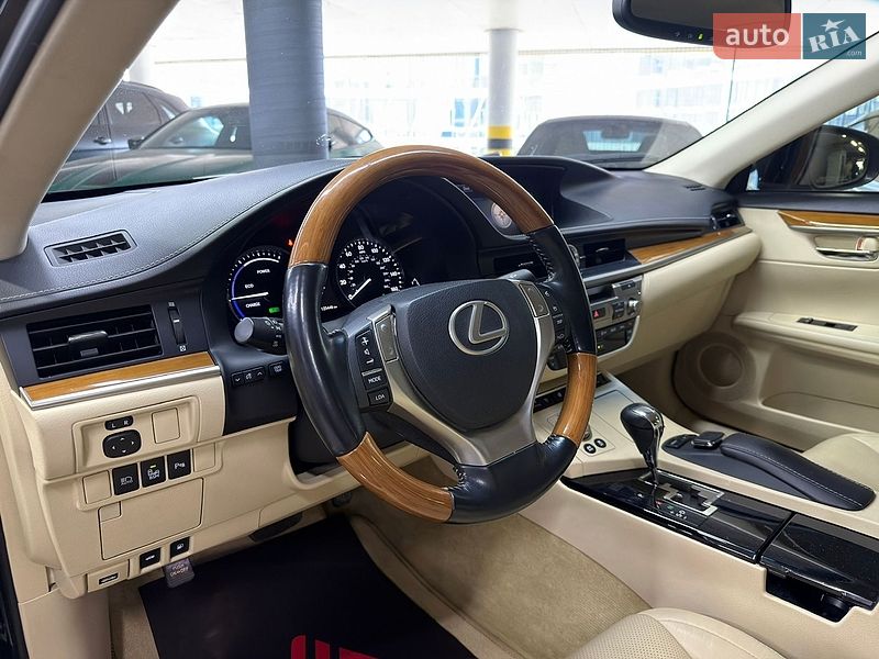 Седан Lexus ES 2015 в Одесі фото 21 Седан Lexus ES 2015 в Одесі