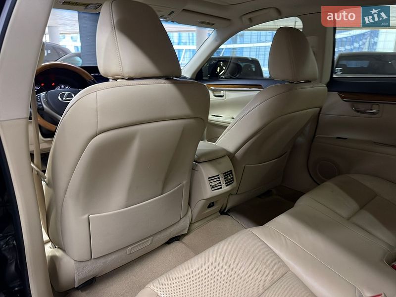 Седан Lexus ES 2015 в Одесі фото 25 Седан Lexus ES 2015 в Одесі