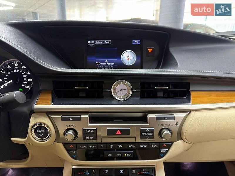Седан Lexus ES 2015 в Одесі фото 29 Седан Lexus ES 2015 в Одесі