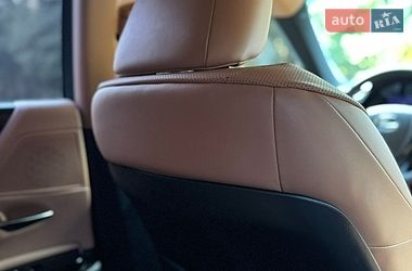 Седан Lexus ES 2024 в Львове