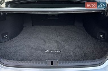 Седан Lexus ES 2024 в Львове