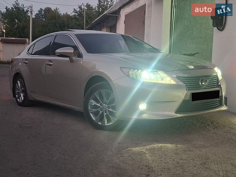 Lexus ES 2013