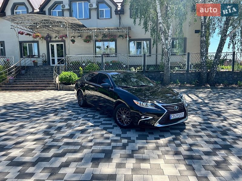 Седан Lexus ES 2018 в Чернігові