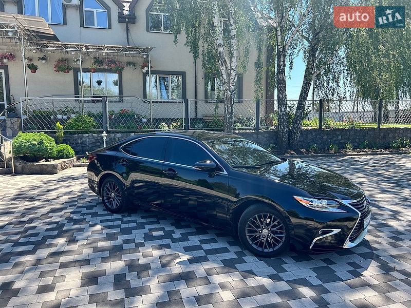 Седан Lexus ES 2018 в Чернігові
