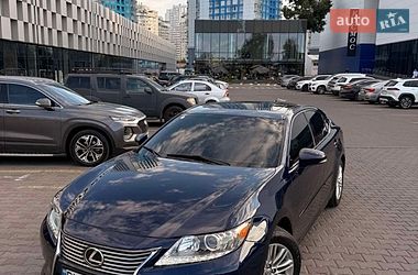 Lexus ES  2015