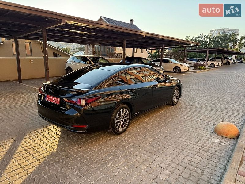 Седан Lexus ES 2022 в Одессе