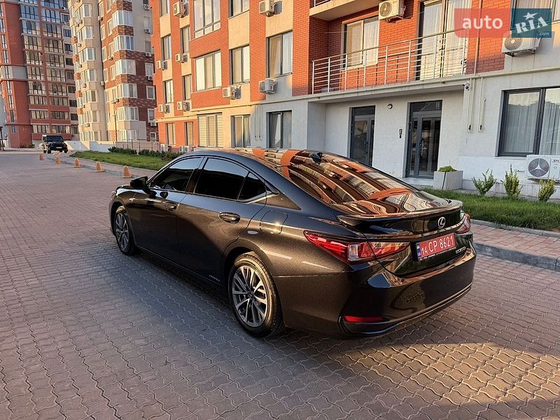 Седан Lexus ES 2022 в Одессе