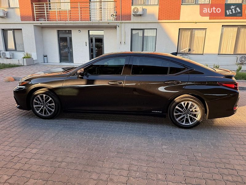 Седан Lexus ES 2022 в Одессе