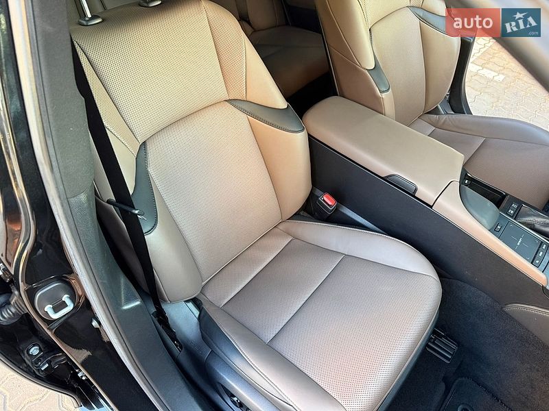Седан Lexus ES 2022 в Одессе