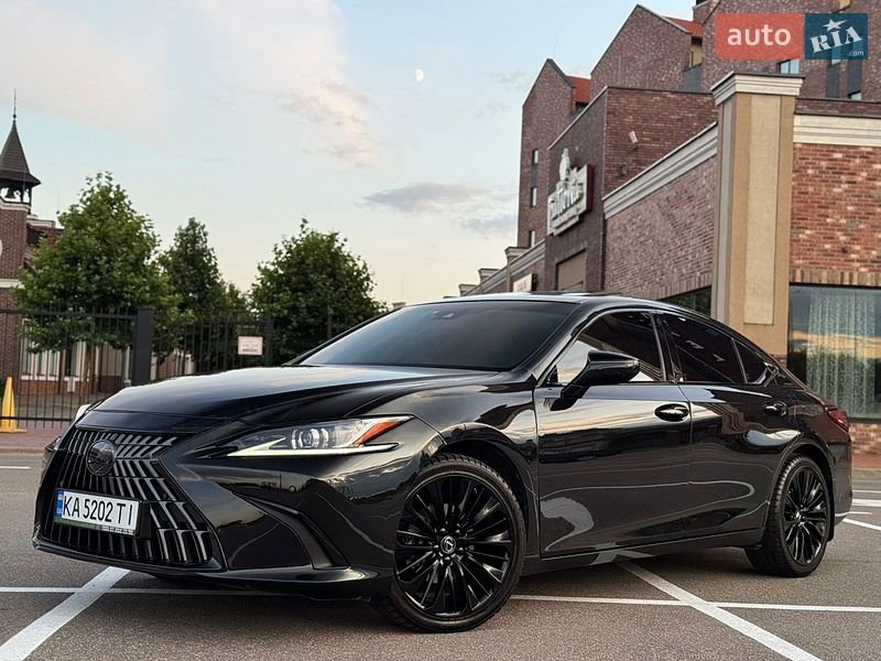 Седан Lexus ES 2021 в Києві