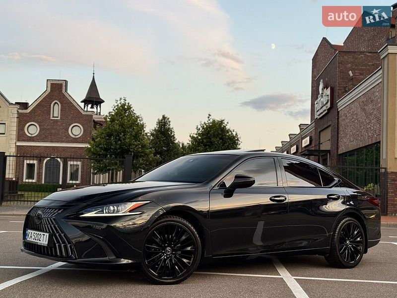 Седан Lexus ES 2021 в Києві