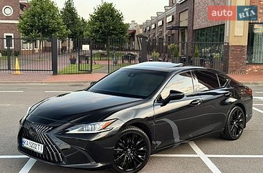 Седан Lexus ES 2021 в Києві