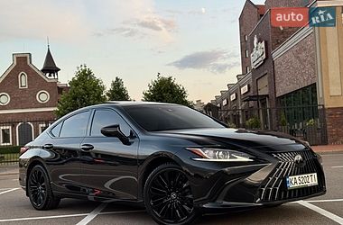 Седан Lexus ES 2021 в Києві