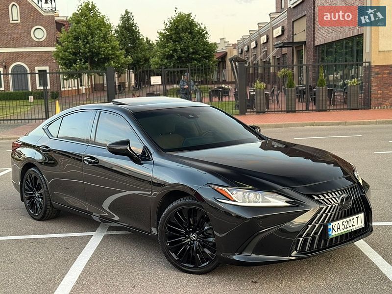 Седан Lexus ES 2021 в Києві